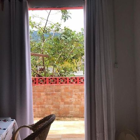 ウバトゥバ Casa Dos Passarinhos- Praia Itamambucaヴィラ エクステリア 写真